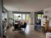Foto - Modernisierte 2 bis 3 Zimmer Wohnung, mit Loggia und Stellplatz-
