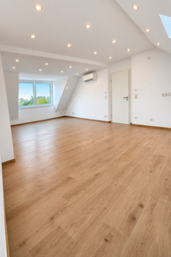 Foto - 2 Zimmer Dachgeschoßwohnung zur Miete in Schwetzingen