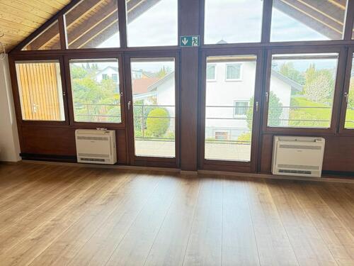 Foto - Wohnerlebnis mit beindruckenden Riesenstudio und Balkon.