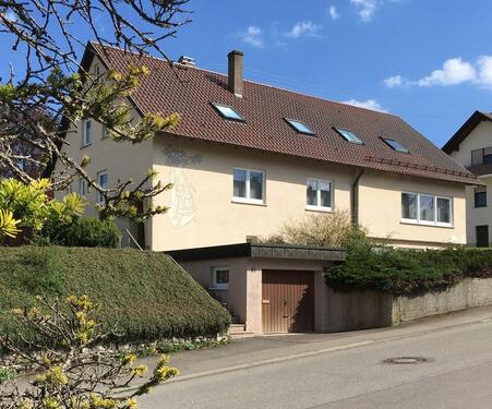 Foto - Ein-Zweifamilienhaus mit Aufzug + Werkstatt, Lager und 4 Garagen