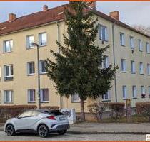 Gemütliche 2-Raum-Wohnung in ruhiger, grüner Lage! Neuer Bodenbelag! Küche und Bad mit Fenster! - Gera