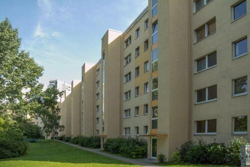 Foto - 3-Raum-Wohnung mit Aufzug, Balkon und Duschbad