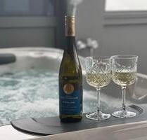 Private Wellnessauszeit mit Sauna und jacuzzi - Pronsfeld