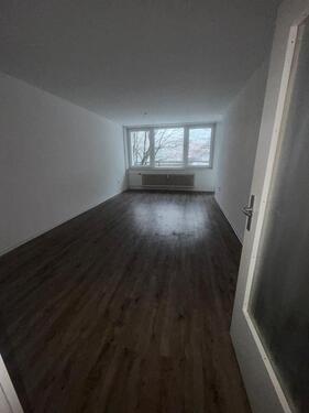 Foto - 3-Zimmer-Wohnung mit Balkon – unmöbliert