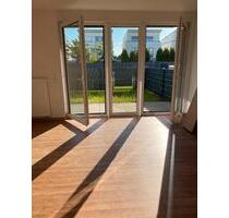 Moderne 2-Zimmer-Wohnung mit Garten, EBK & Top Anbindung - Meerbusch