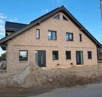 Neubau-DHH mit Garten & Terrasse und eigener PV-Anlage - Bohmte