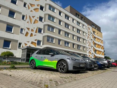 Foto - Jetzt schnell sein: Bequem parken in Neu Zippendorf!