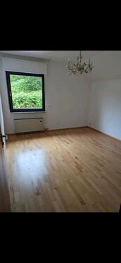 Foto - 3 Zimmer Wohnung - 670,00&nbsp;EUR Kaltmiete, ca.&nbsp; 98,00&nbsp;m&sup2;