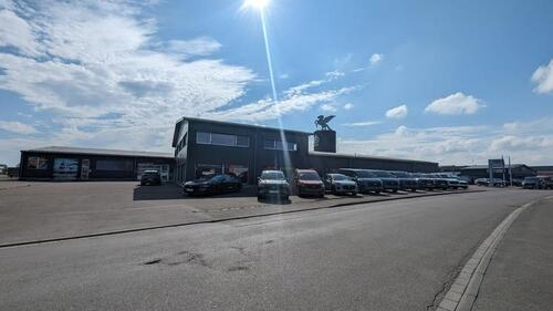 Foto - Moderne Büros mit Showroom und Dachterrasse