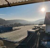 Traumhafte 4-Zimmer- Dachgeschosswohnung mit Balkon in Hardegsen - Bovenden