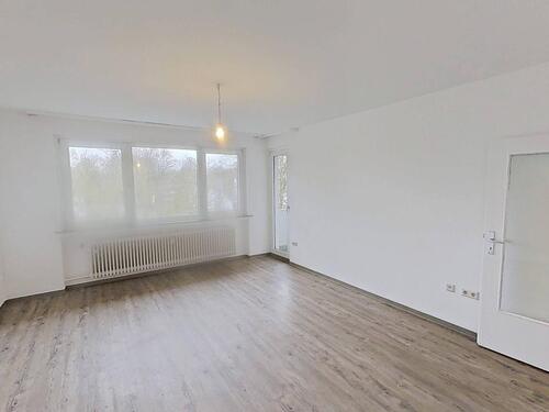 Foto - Komfortable 3-Zimmer-Wohnung mit BALKON und Tageslichtbad