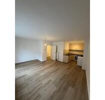 Erstbezug: Vollsaniertes Apartment mit Küche, Einbauschrank, Balkon in Rheinnähe, Poller Wiesn - Köln Kalk