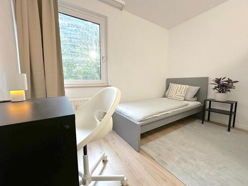 Foto - Zwei Zimmer frei in moderner 5er-WG – Toni-Sender-Straße 8, Frankfurt am Main!
