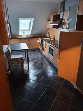 Foto - 2-Zimmer DG-Wohnung mit Küche und Balkon ab sofort