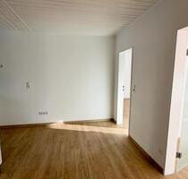 Top renovierte 2,5 Zi.-Whg (60 m2) mit Südbalkon in 38302 WF - Wolfenbüttel Ahlum