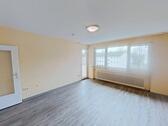 Foto - Große 3-Zimmer-Wohnung mit BALKON und Tageslichtbad