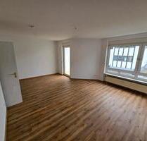2 Zimmer Wohnung mit Balkon & Garage in Wilhelmshöher Allee - Kassel Südstadt