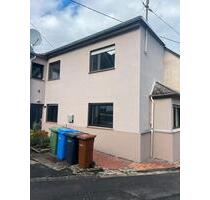 Einfamilienhaus mit Einbauküche & Garage in Rheinbreitbach