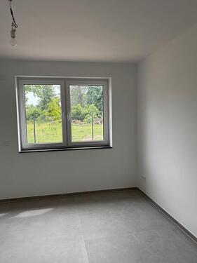 Foto - Moderne Erdgeschosswohnung mit eigenem Garten in ruhiger Lage