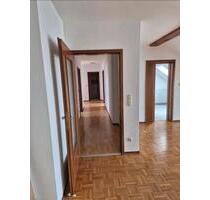 3.5 Zimmer Wohnung mit Hobbyraum - Petersaurach