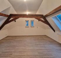 Dachgeschosswohnung - frisch renoviert mit Einbauküche - Bad Ems