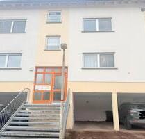 2-Zimmer-Wohnung mit Terrasse Einbauküche, Carport,.. - Heidenheim an der Brenz