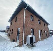 Exklusive Neubau-Doppelhaushälfte in Apensen zu vermieten