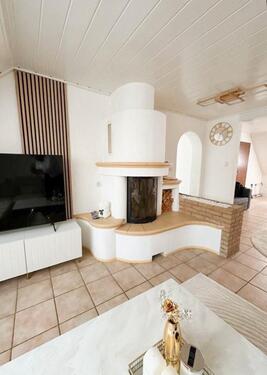 Foto - Wohnung mit Kamin, Balkon & 300 m² Gartenanteil zur Eigennutzung