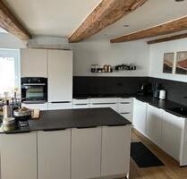 Einfamilienhaus - 2.350,00&nbsp;EUR Kaltmiete, ca.&nbsp; 202,00&nbsp;m&sup2; in Lappersdorf (PLZ: 93138)