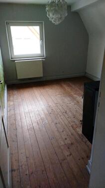 Foto - 4 Zimmer 40 qm zu vermieten+Gemeinschaftsküche