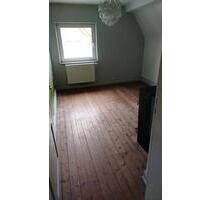 4 Zimmer 40 qm zu vermieten+Gemeinschaftsküche - Klingenmünster