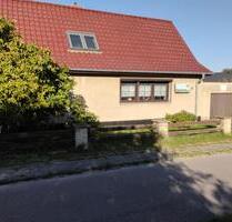 Haus mit Nebengelass und Grundstück - Ribnitz-Damgarten