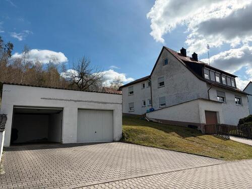 Foto - Haus mit großem Grundstück in ruhiger Lage – 91154 Bernlohe