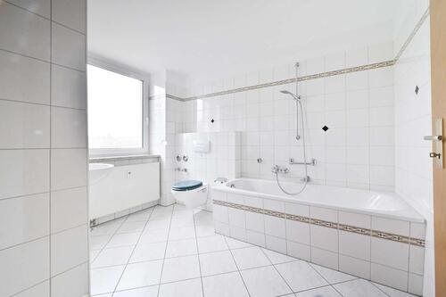 Foto - Gemütliche 2-Raum-Wohnung mit Tageslichtbad in ruhiger Lage von Zwickau