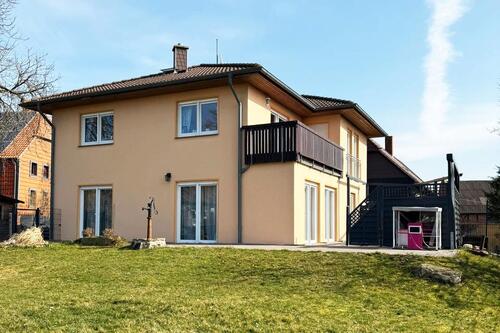 Foto - PROVISIONSFREI – Schöne Stadtvilla mit großem Garten und Carport