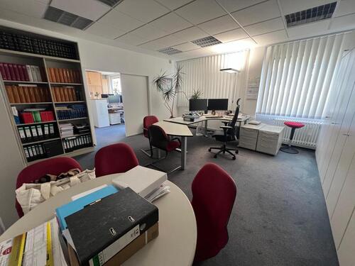 Foto - Moderne Bürofläche Praxis Büro ca. 137 m² Fahrstuhl. usw