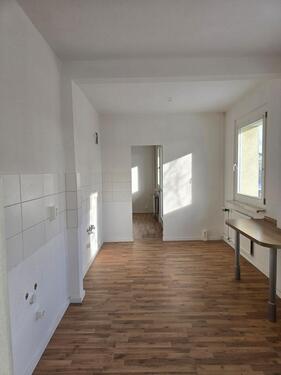 Foto - Großzügige Familienwohnung mit 113,3m² Wohnfläche + 6 Räume + Dusche + Wanne + zwei Balkone