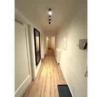 All Inclusive Möbliertes WG-Zimmer (ca. 11 m²) | Professional-WG | WLAN | Milbertshofen Nähe BMW - München Am Riesenfeld