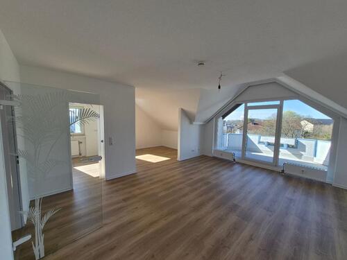 Foto - 2,5 Zimmer Dachgeschoßwohnung mit Einbauküche Nähe Kreishaus