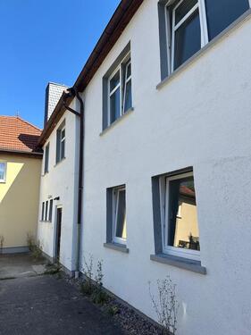 Foto - Frisch saniertes Haus mit Garten und kleiner Werkstatt