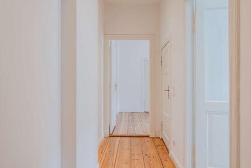 Foto - Sanierte 2-Zimmer-Altbau-Wohnung in 1A City West Lage