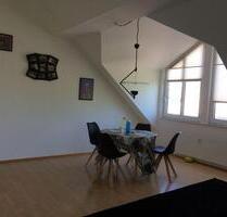 Helle 3 Zimmer Wohnung Balkon, Keller & Tiefgarage - Bad Homburg vor der Höhe Bad Homburg v. d. Höhe