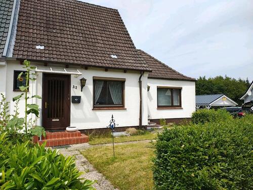 Foto - Doppelhaushälfte mit Einliegerwohnung in ruhiger Lage