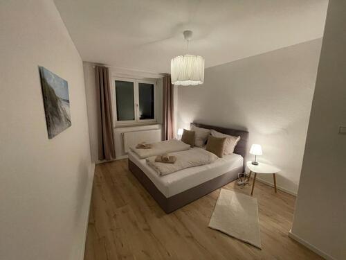 Foto - Frisch renovierte 2-Zimmer-Erdgeschosswohnung in Uninähe – möbliert & WG-geeignet