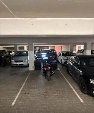 Foto - Tiefgaragenstellplatz - 75,00&nbsp;EUR Miete,