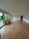 Foto - gepfelgte 4-Zimmer-Wohnung mit Balkon und Einbaukpche