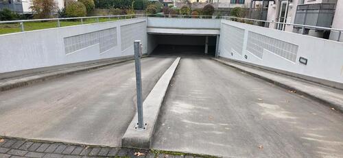 Foto - Zwei Stellplätze - 120,00 EUR Miete,