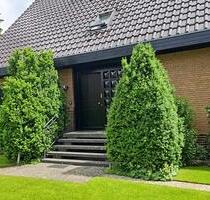 Großes freistehendes Zweifamilienhaus 245 qm Wohnfläche 9 Zimmer - Berlin Spandau