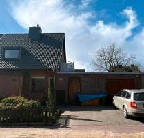 Charmante Doppelhaushälfte mit Garage in Dänischenhagen