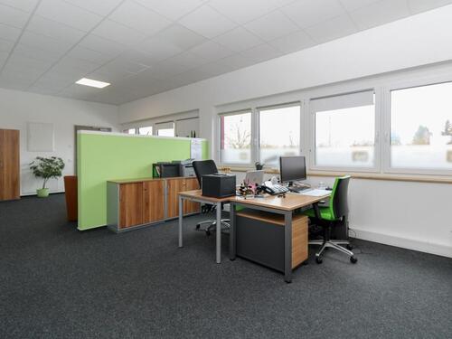Foto - Repräsentatives Büro im Gewerbepark Dipperz – moderne Ausstattung & starkes Umfeld